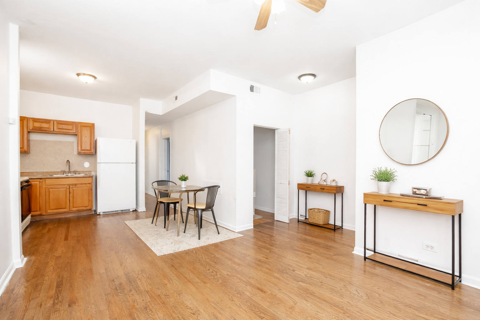 1306 S Central Park Avenue