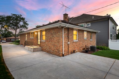 Tiny photo for 536 Prairie Avenue, Downers Grove, IL 60515 (MLS # 12478514)