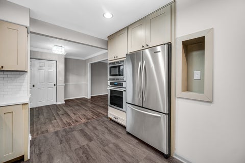 Tiny photo for 910 KNIGHTSBRIDGE Lane, Schaumburg, IL 60195 (MLS # 12761296)