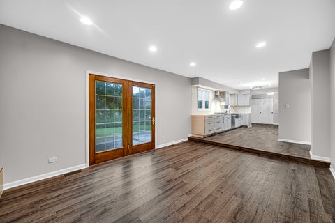 Tiny photo for 910 KNIGHTSBRIDGE Lane, Schaumburg, IL 60195 (MLS # 12761296)