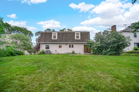 Tiny photo for 910 KNIGHTSBRIDGE Lane, Schaumburg, IL 60195 (MLS # 12761296)