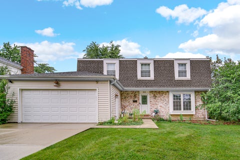 Tiny photo for 910 KNIGHTSBRIDGE Lane, Schaumburg, IL 60195 (MLS # 12761296)