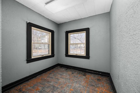 Tiny photo for 1012 5th Avenue S, Clinton, IA 52732 (MLS # 12699376)