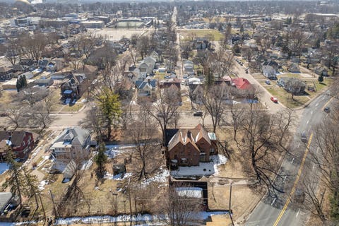 Tiny photo for 1012 5th Avenue S, Clinton, IA 52732 (MLS # 12699376)