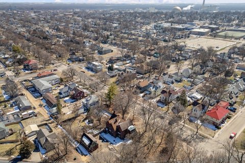 Tiny photo for 1012 5th Avenue S, Clinton, IA 52732 (MLS # 12699376)