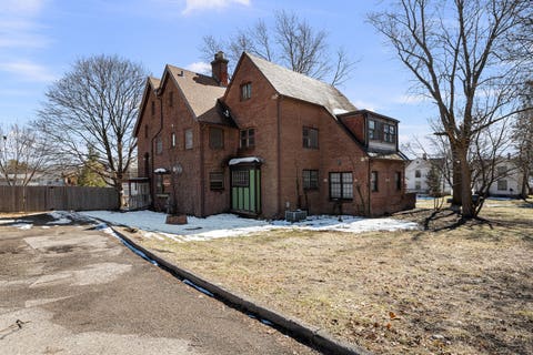 Tiny photo for 1012 5th Avenue S, Clinton, IA 52732 (MLS # 12699376)