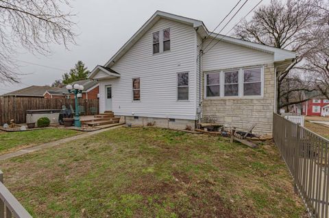Tiny photo for 433 E Main Street, Salem, IL 62881 (MLS # 12580021)