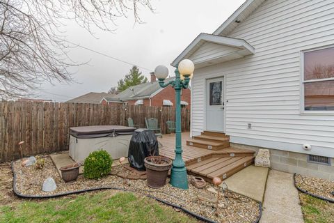 Tiny photo for 433 E Main Street, Salem, IL 62881 (MLS # 12580021)