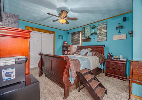 Tiny photo for 433 E Main Street, Salem, IL 62881 (MLS # 12580021)