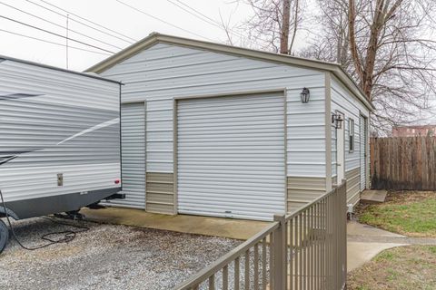 Tiny photo for 433 E Main Street, Salem, IL 62881 (MLS # 12580021)