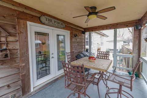 Tiny photo for 433 E Main Street, Salem, IL 62881 (MLS # 12580021)