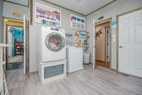 Tiny photo for 433 E Main Street, Salem, IL 62881 (MLS # 12580021)