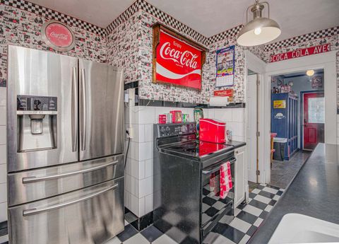 Tiny photo for 433 E Main Street, Salem, IL 62881 (MLS # 12580021)