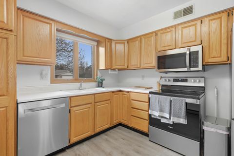 Tiny photo for 944 S Iowa Street #2, Geneseo, IL 61254 (MLS # 12615534)