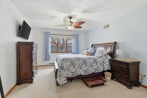 Tiny photo for 944 S Iowa Street #2, Geneseo, IL 61254 (MLS # 12615534)