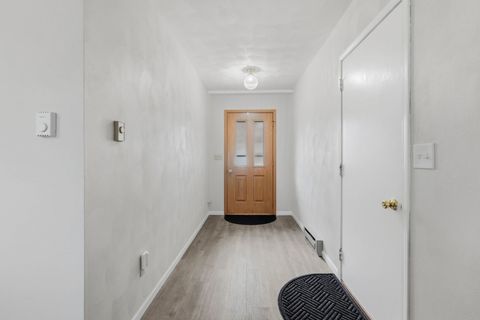 Tiny photo for 944 S Iowa Street #2, Geneseo, IL 61254 (MLS # 12615534)