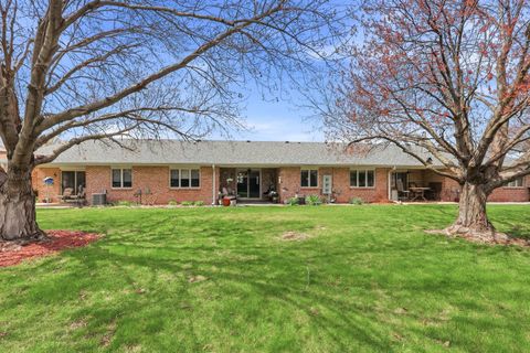 Tiny photo for 944 S Iowa Street #2, Geneseo, IL 61254 (MLS # 12615534)
