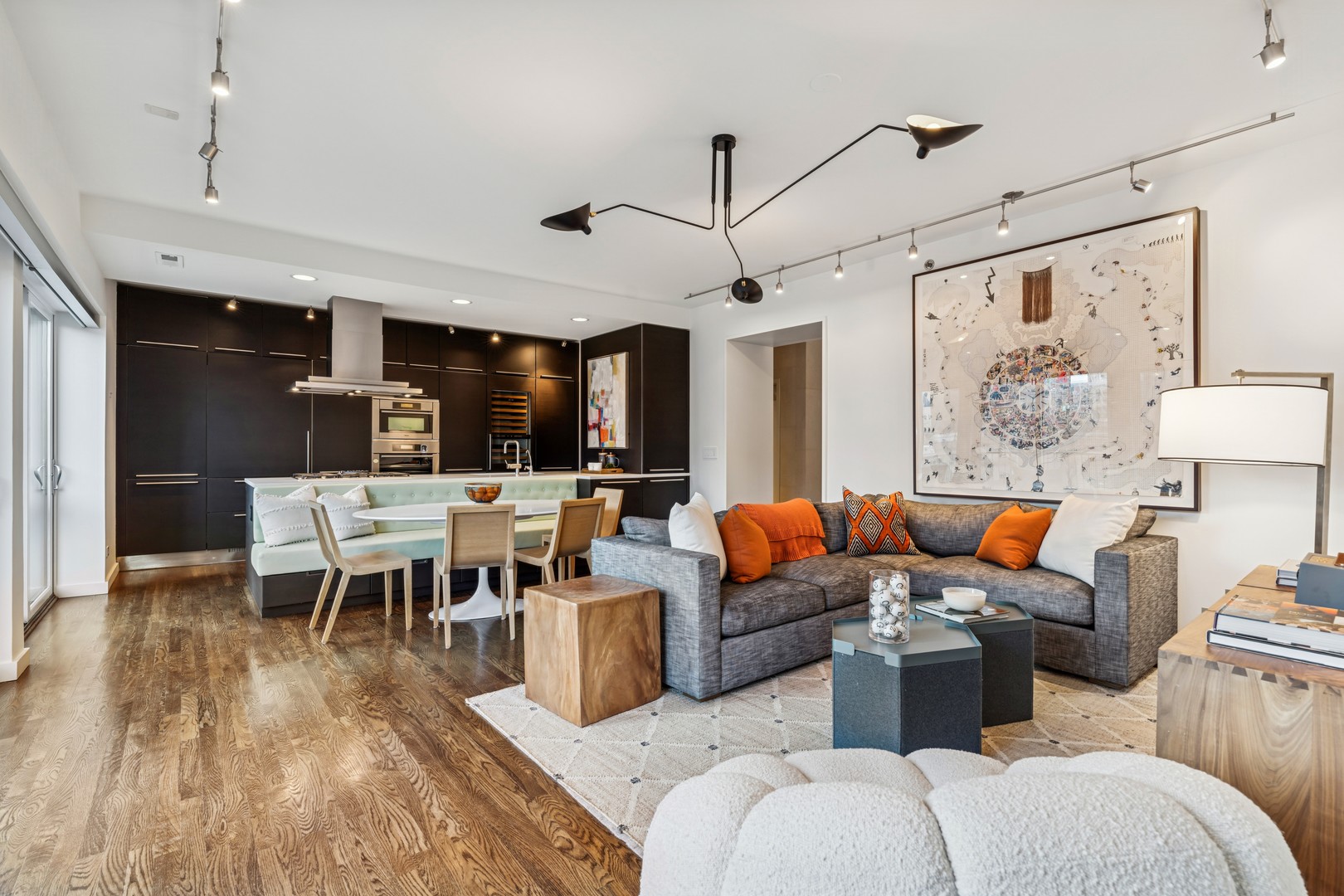 3030 N LAKE SHORE Drive PH401