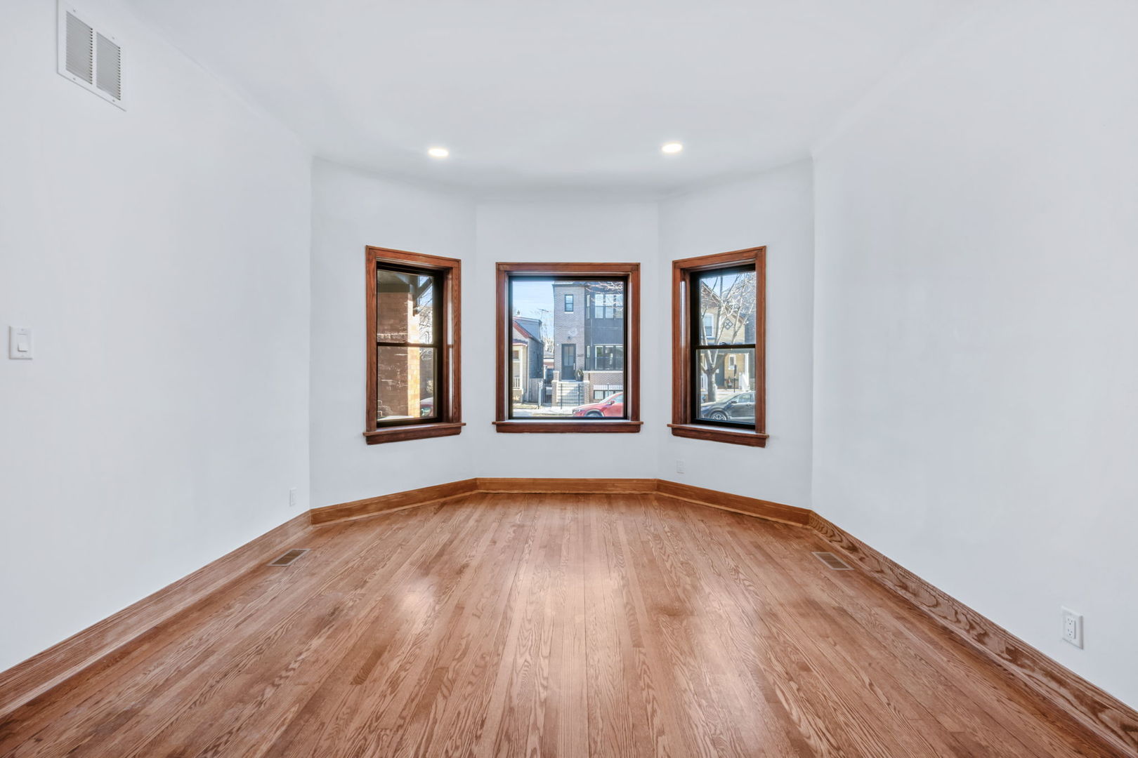 2624 N Albany Avenue 1