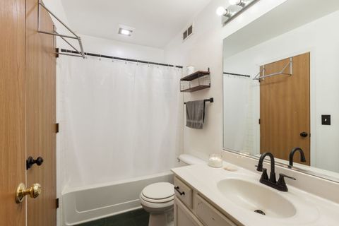 Tiny photo for 329 W Whispering Oaks Lane #329, Round Lake, IL 60073 (MLS # 11940975)