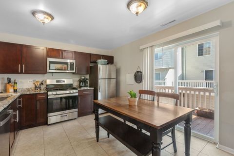 Tiny photo for 329 W Whispering Oaks Lane #329, Round Lake, IL 60073 (MLS # 11940975)