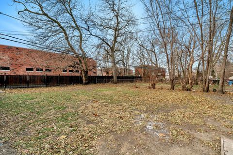 A home in Dolton