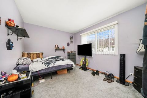 Tiny photo for 304 Sutherland Lane, Bloomingdale, IL 60108 (MLS # 12527069)