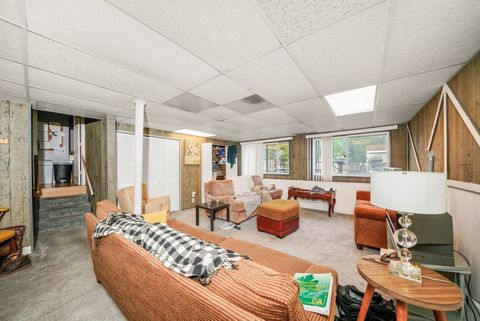 Tiny photo for 304 Sutherland Lane, Bloomingdale, IL 60108 (MLS # 12527069)