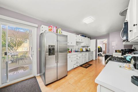 Tiny photo for 304 Sutherland Lane, Bloomingdale, IL 60108 (MLS # 12527069)