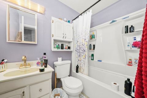 Tiny photo for 304 Sutherland Lane, Bloomingdale, IL 60108 (MLS # 12527069)