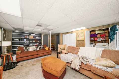 Tiny photo for 304 Sutherland Lane, Bloomingdale, IL 60108 (MLS # 12527069)