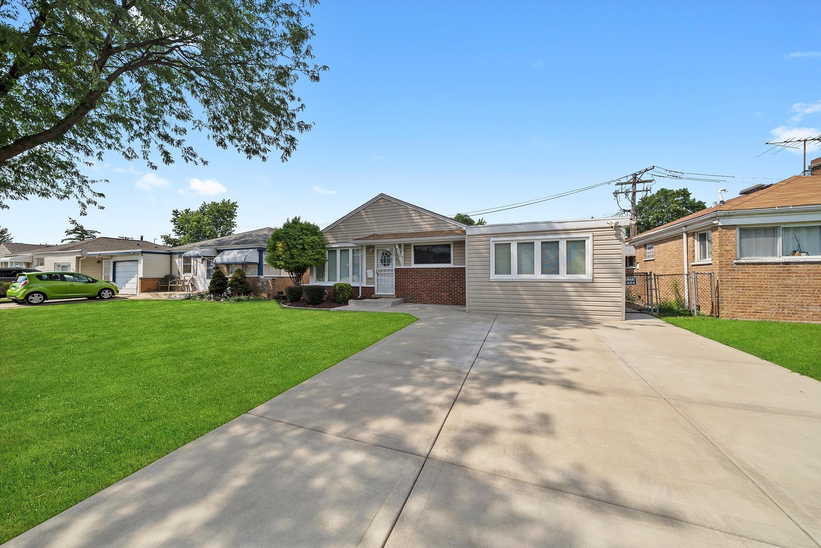 4706 W 82nd Place