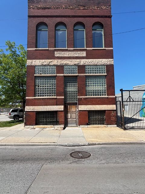1312 W North Avenue Chicago IL 60642