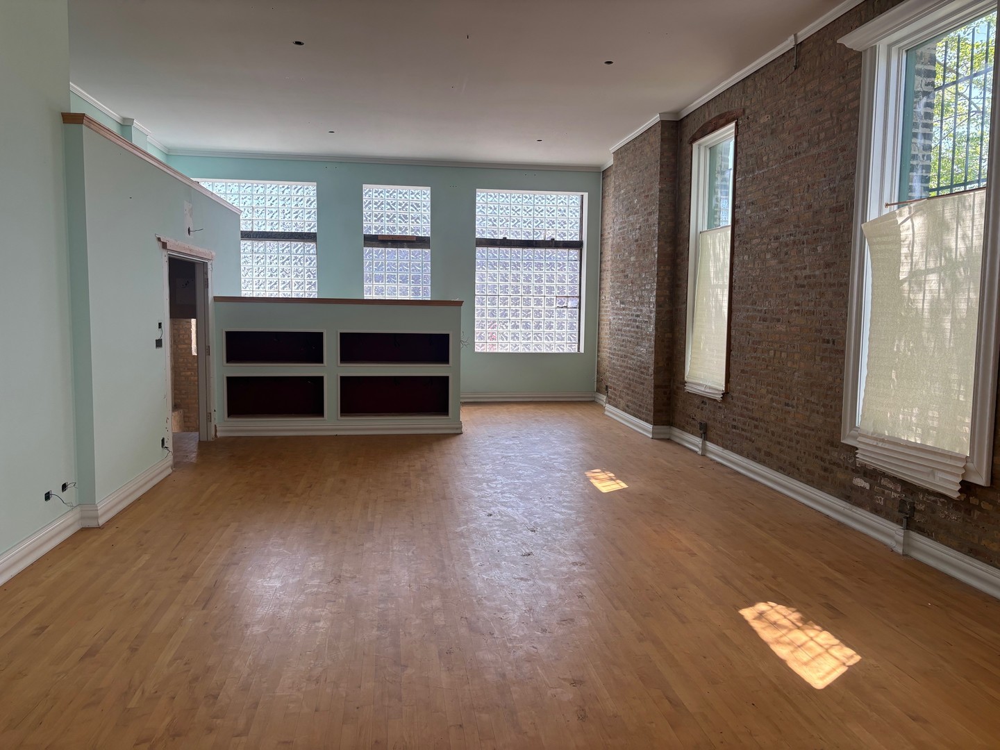 1312 W North Avenue