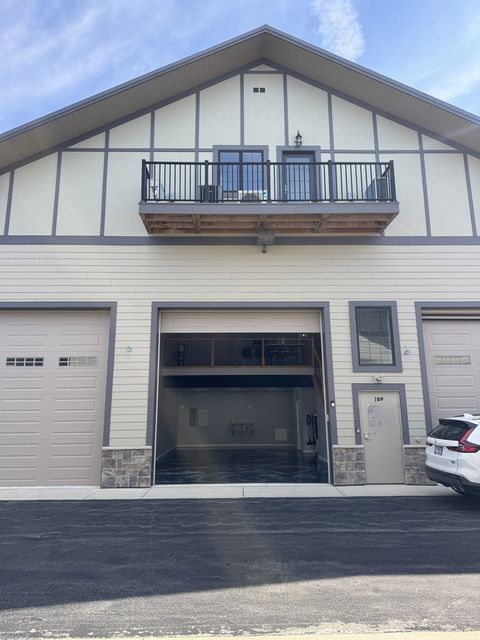 2244 Ferry Road J103 Naperville IL 60563