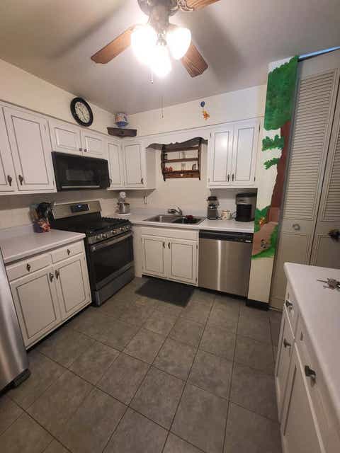 Tiny photo for 6670 S Brainard Avenue #404, Countryside, IL 60525 (MLS # 12699121)