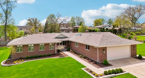 Photo of 9019 W Sierra Lane, Palos Hills, IL 60465 (MLS # 12630304)