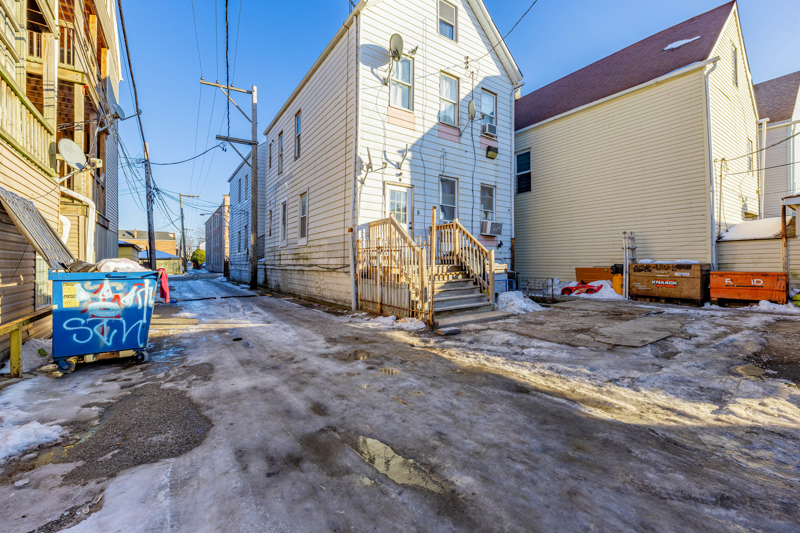 4314 S Hermitage Avenue