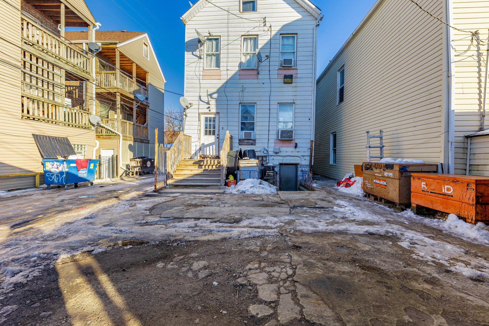 4314 S Hermitage Avenue