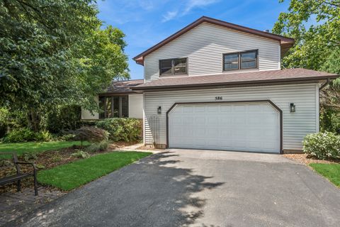 Photo of 586 N Garfield Boulevard, Grayslake, IL 60030 (MLS # 12693098)