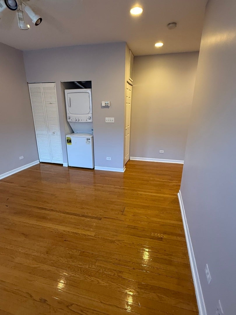 8154 S Drexel Avenue 3E
