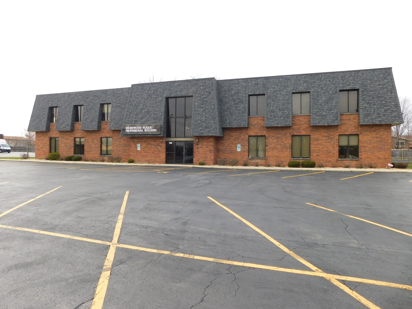 700 W JEFFERSON Street