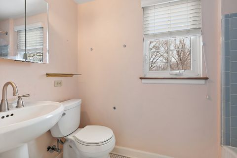 Tiny photo for 911 Travers Lane, Flossmoor, IL 60422 (MLS # 12464294)