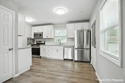 Tiny photo for 4420 Clearview Drive, McHenry, IL 60050 (MLS # 12404591)