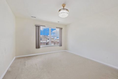 Tiny photo for 1005 Regent Drive, Matteson, IL 60443 (MLS # 12467623)