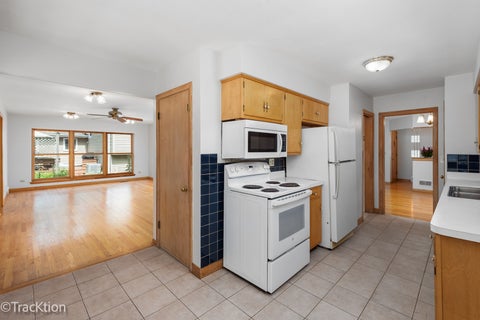 Tiny photo for 310 Merton Avenue, Glen Ellyn, IL 60137 (MLS # 12733490)
