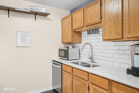 Tiny photo for 2942 Shelly Lane, Aurora, IL 60504 (MLS # 12589169)