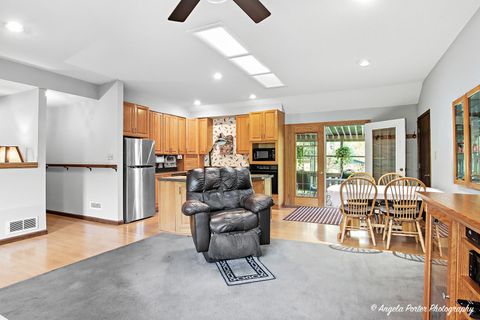 Tiny photo for 5009 Memory Trail, McHenry, IL 60051 (MLS # 12503211)