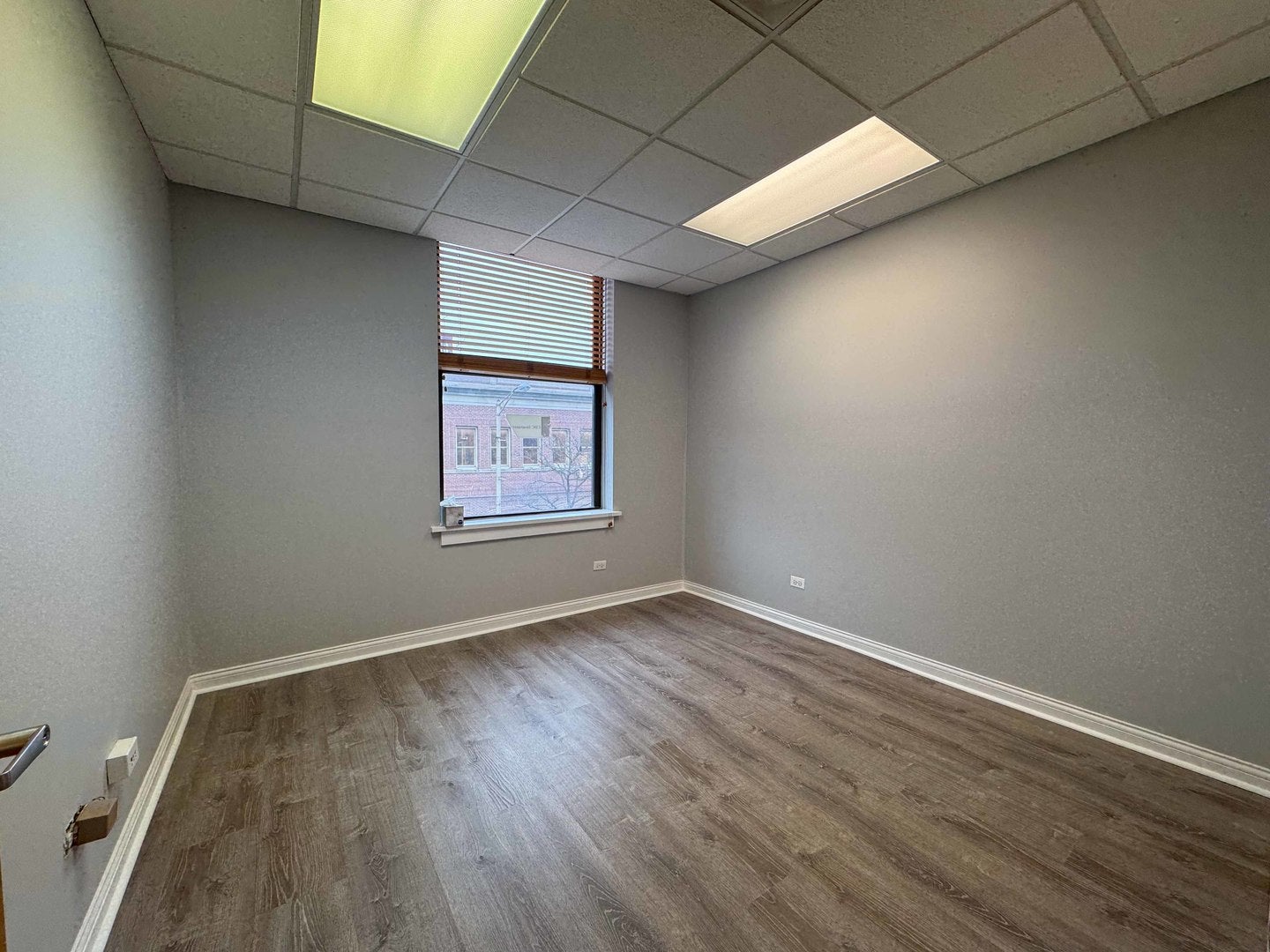 105 N Oak Park Avenue 2C