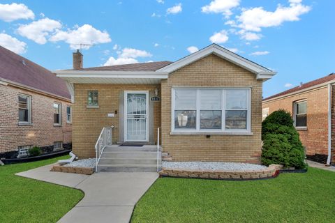Tiny photo for 8232 S Sacramento Avenue, Chicago, IL 60652 (MLS # 12506810)